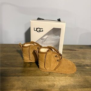 UGG infant boots ; chestnut brown size 4/5 ages 12 - 18 months